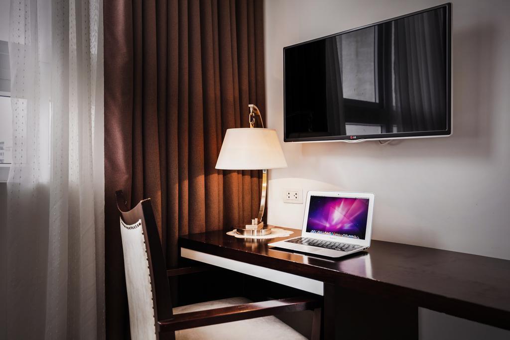 Khách sạn Charm & 3*