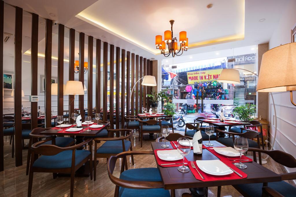 Charm & Hà Nội