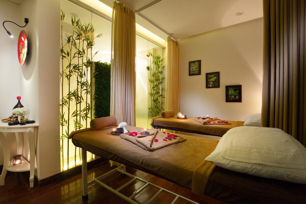 Khách sạn Charm & Hà Nội